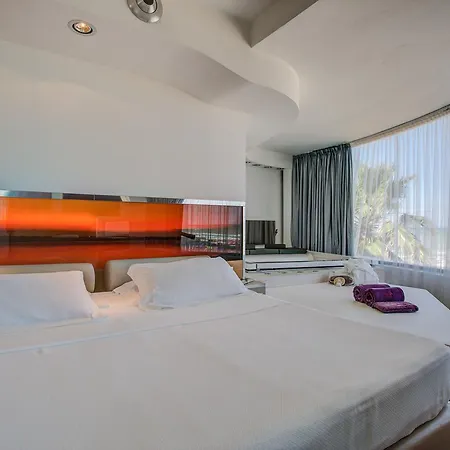 Hotel Waldorf- Premier