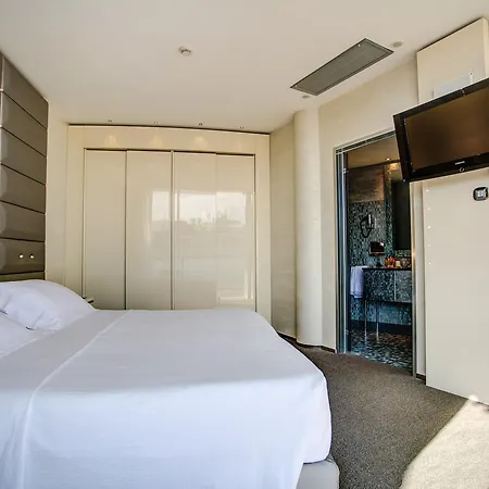 Hotel Waldorf- Premier 5*