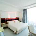 Waldorf- Premier 5*