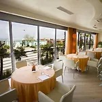 Ξενοδοχείο Waldorf- Premier 5*