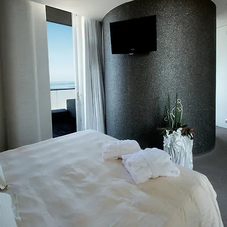 瓦尔多夫普瑞米尔度假酒店 5*