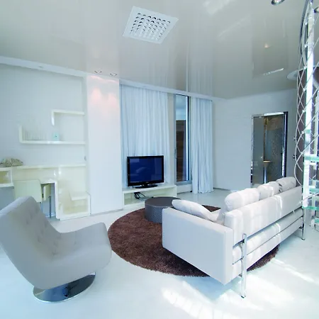 瓦尔多夫普瑞米尔度假酒店 酒店 米兰马瑞提那