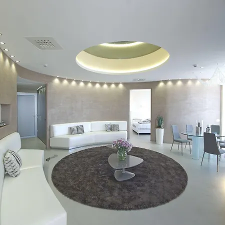 瓦尔多夫普瑞米尔度假酒店 酒店