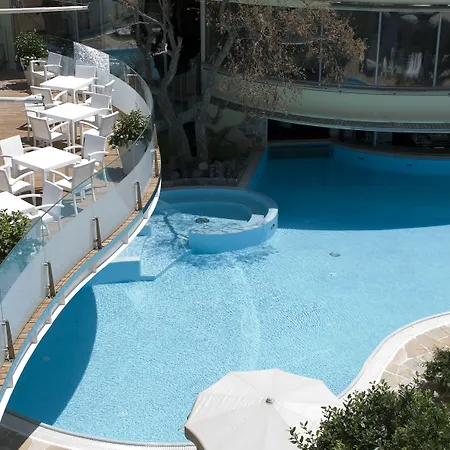 Ξενοδοχείο Waldorf- Premier 5*