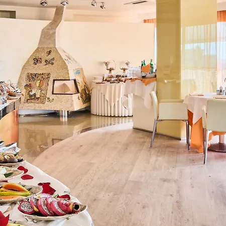 Hotel Waldorf- Premier Milano Marittima
