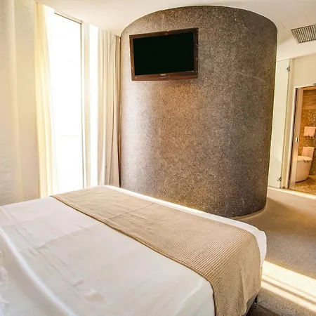 Waldorf- Premier Hotel 5*