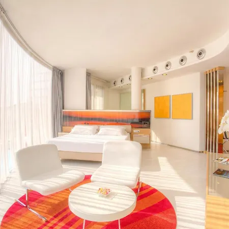 Waldorf- Premier Hotel 5*