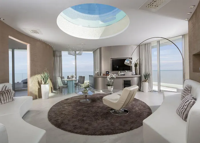 Waldorf- Premier 5* ميلانو ماريتيما