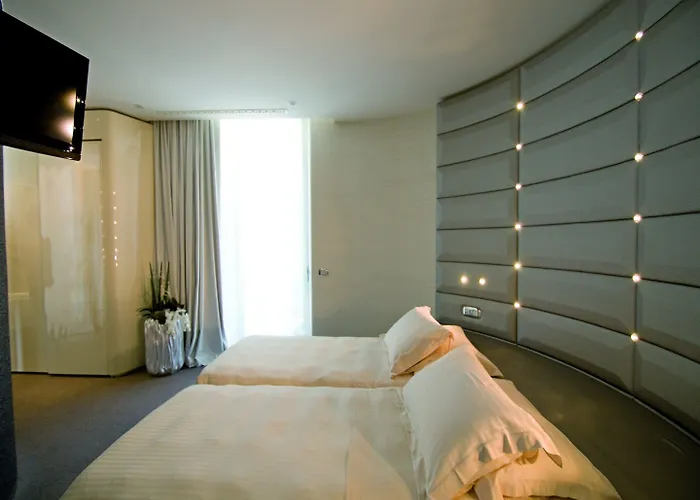 Waldorf- Premier 5* ميلانو ماريتيما