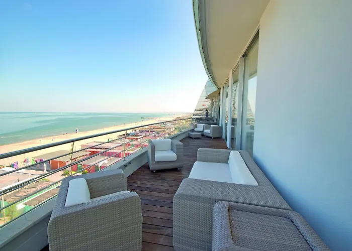 Hotel Waldorf- Premier